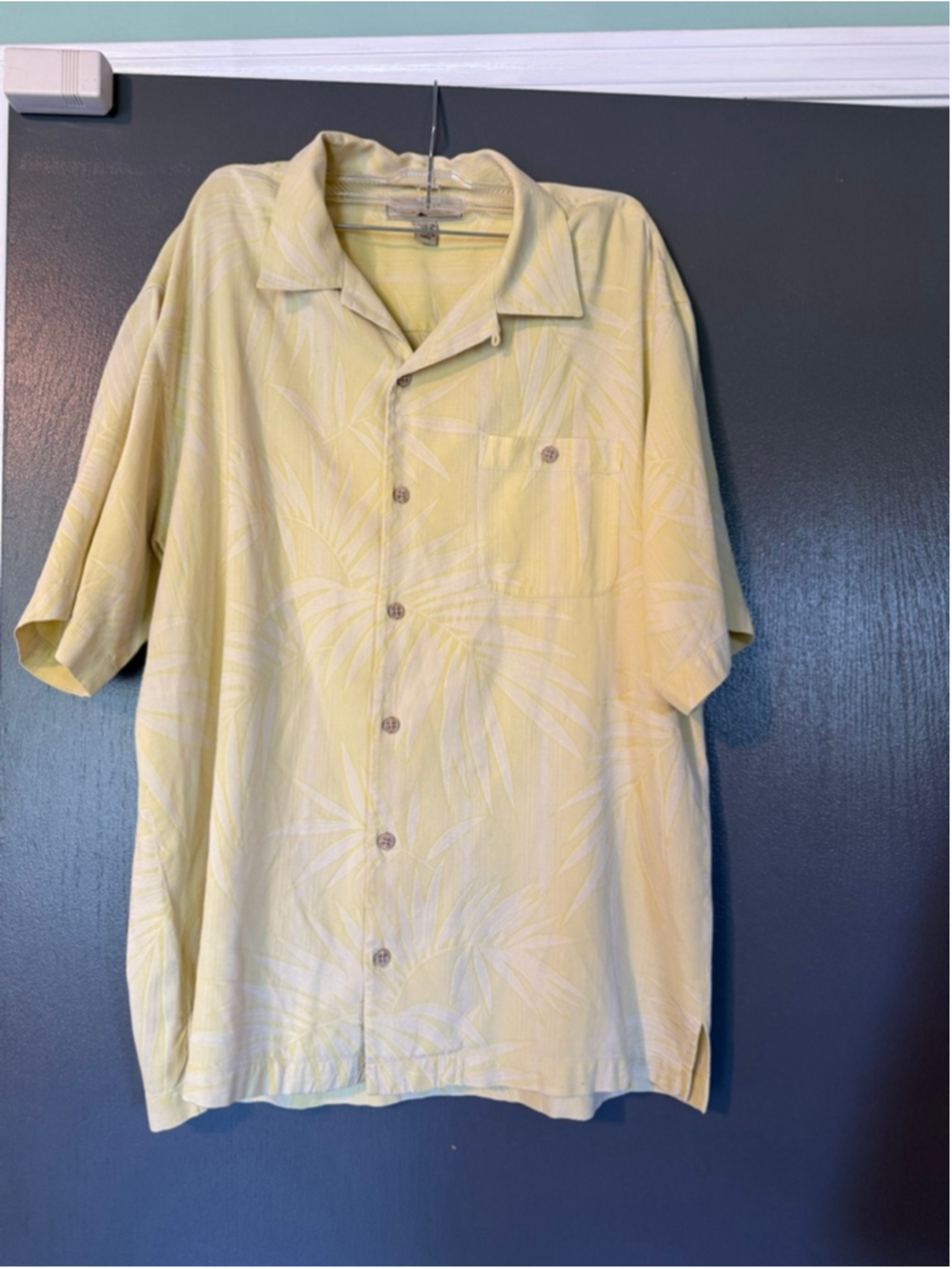 Men's Tommy Bahama Yellow & White Palm Casual Button Down Shirt M